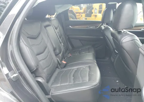 2017 Cadillac Xt5 Platinum z USA, uszkodzony, nr VIN 1GYKNFRS6HZ152982